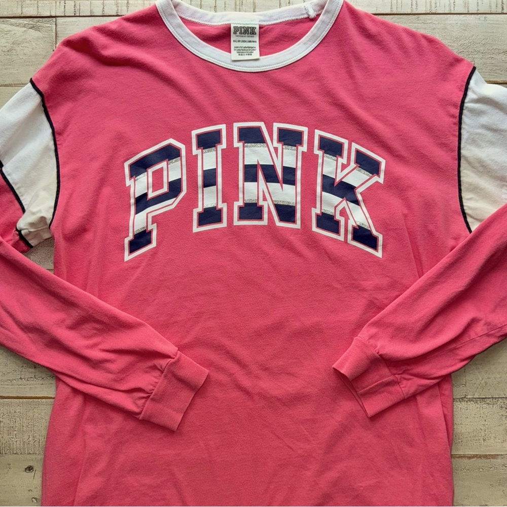 VS PINK Long sleeve shirt size XS / fits size SM as well pink w logo bling EUC